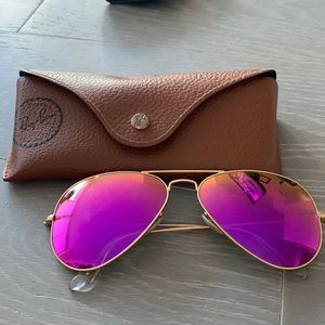 Ray Ban mirrored aviator glasses